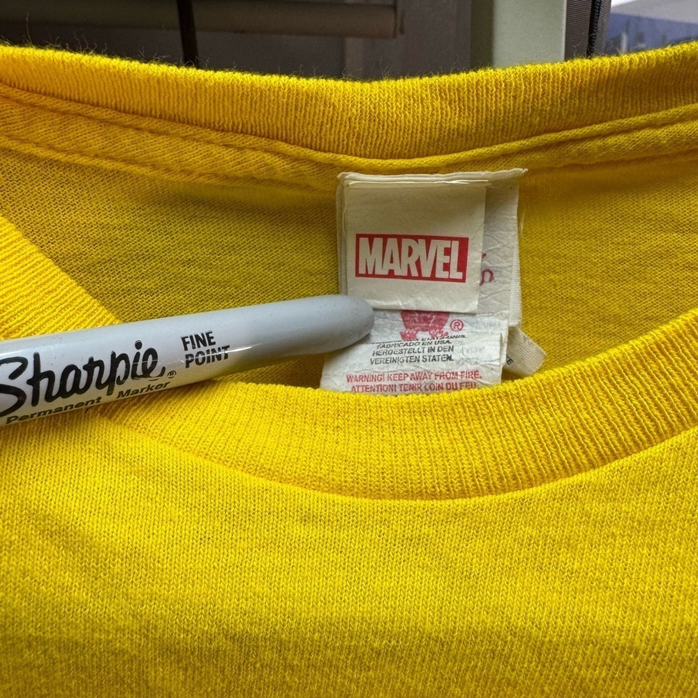 Marvel Shirt Mens Large Yellow Wolverine Chest Super Hero XMen Vintage Rubies - Picture 2 of 6